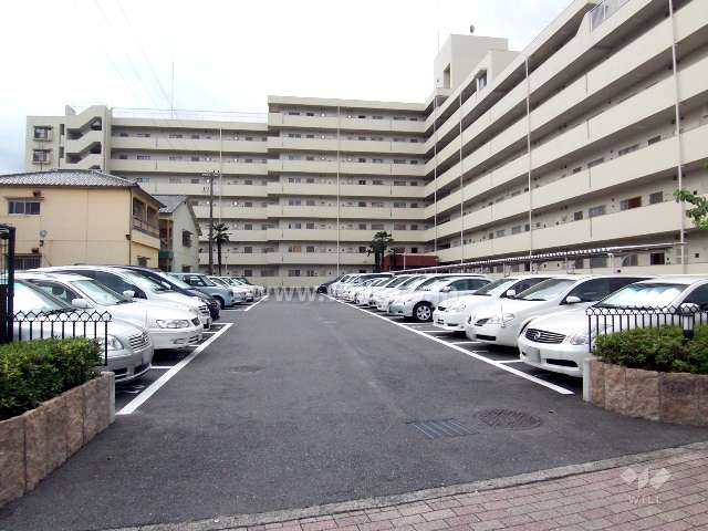 敷地内駐車場（屋外平面式）