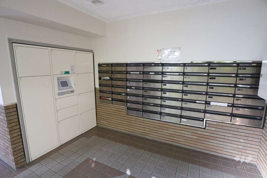 宅配ボックスと共用ポスト