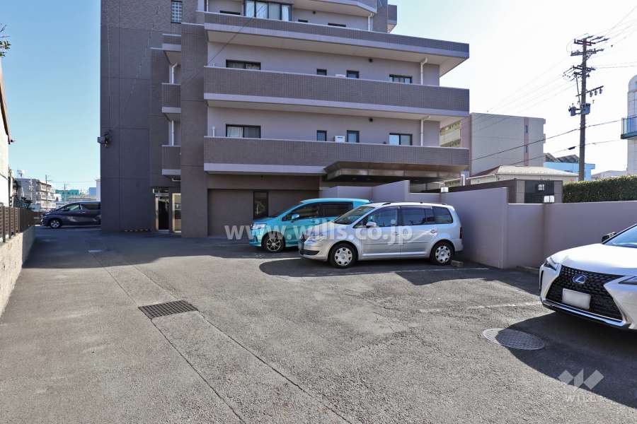 敷地内駐車場(屋外平面式)