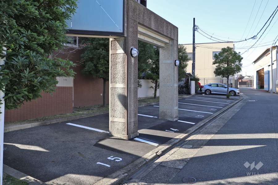 敷地内駐車場(屋外平面式)