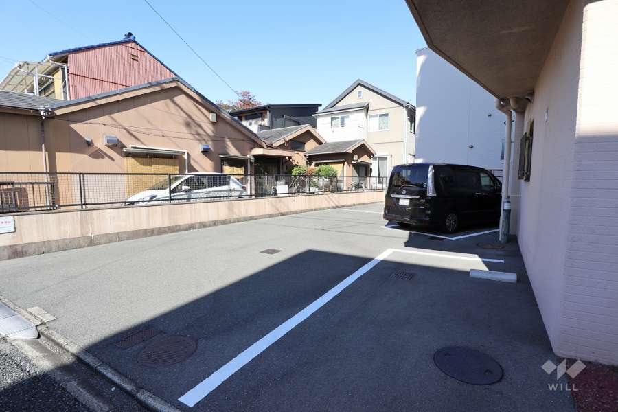 敷地内駐車場（屋外平面式）