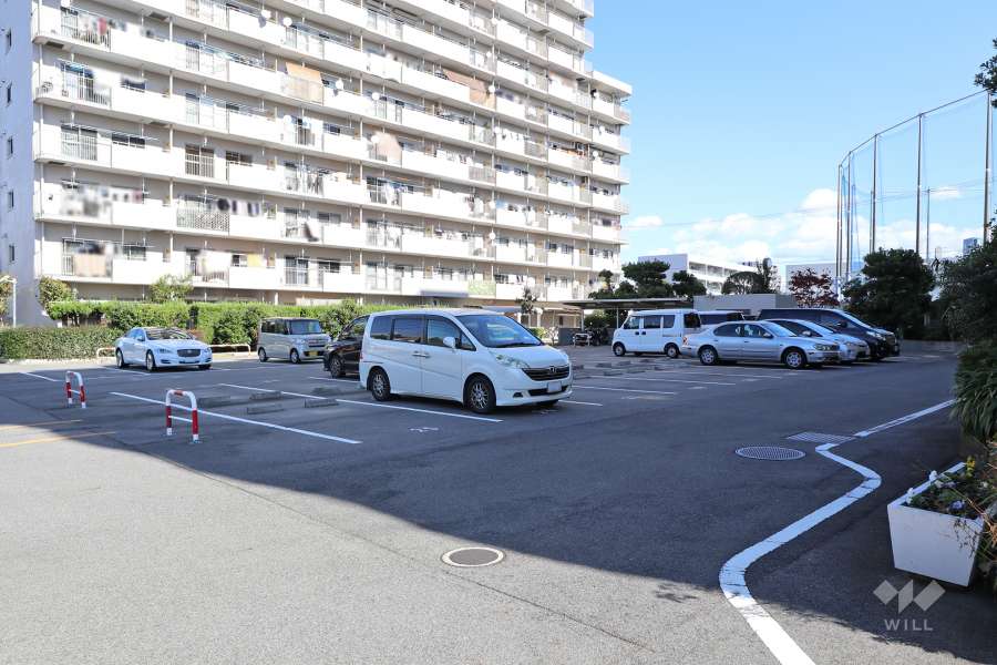 敷地内駐車場（屋外平面式）