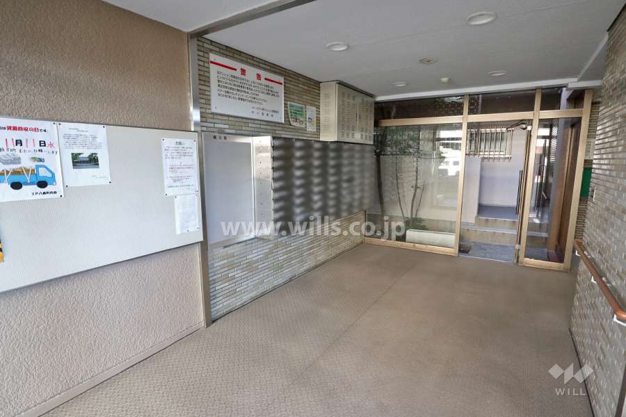 エントランスホール（共用ポスト）