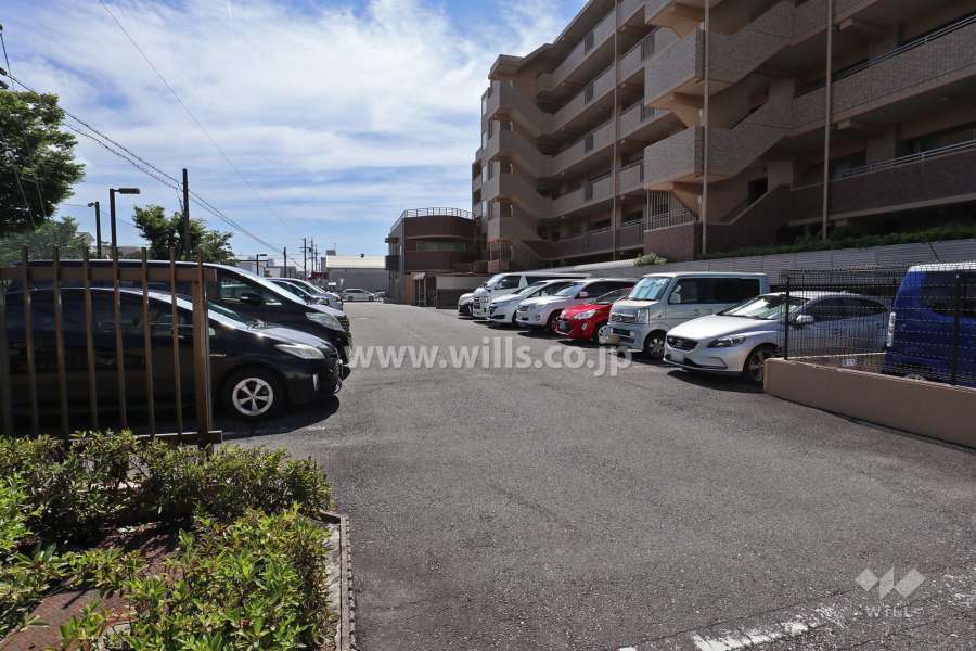 敷地内駐車場(屋外平面式)