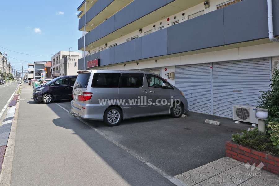 敷地内駐車場(屋外平面式)