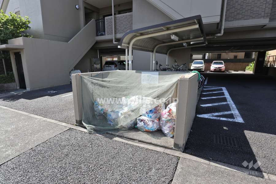 ゴミ置き場