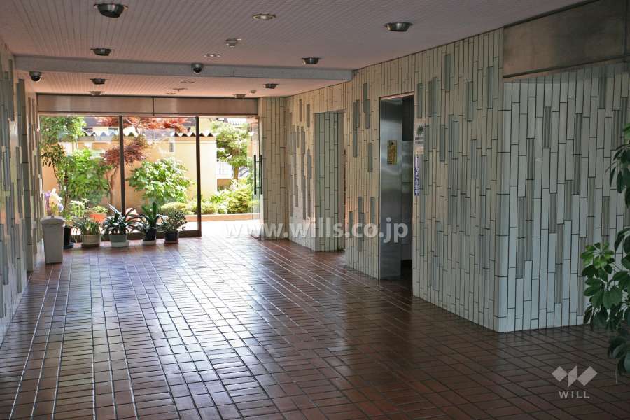 エントランスホール