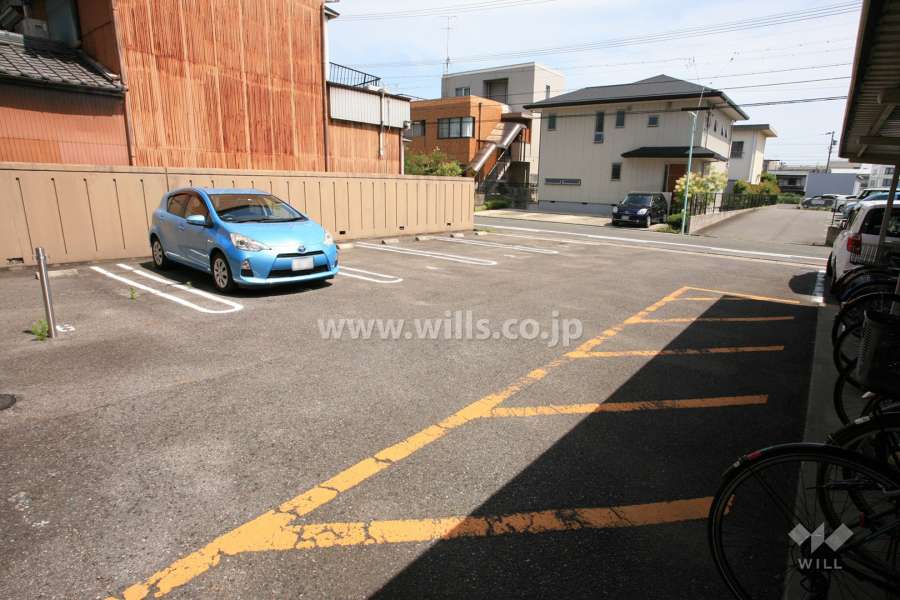 敷地内駐車場（屋外平面式）