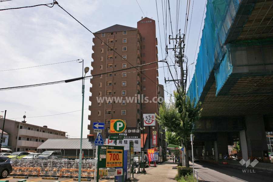 アピエス岩塚の外観(東側から)