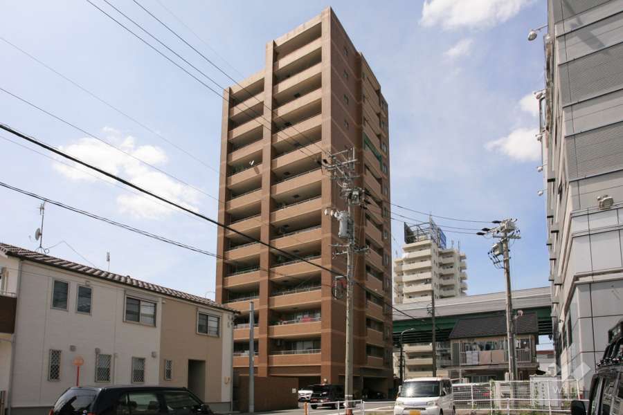 ローレルコート岩塚の外観（南東側から）