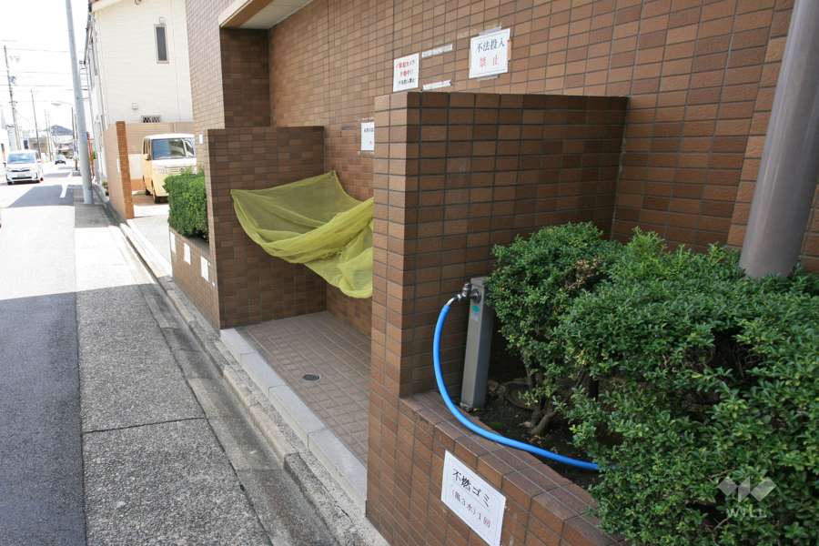 ゴミ置き場