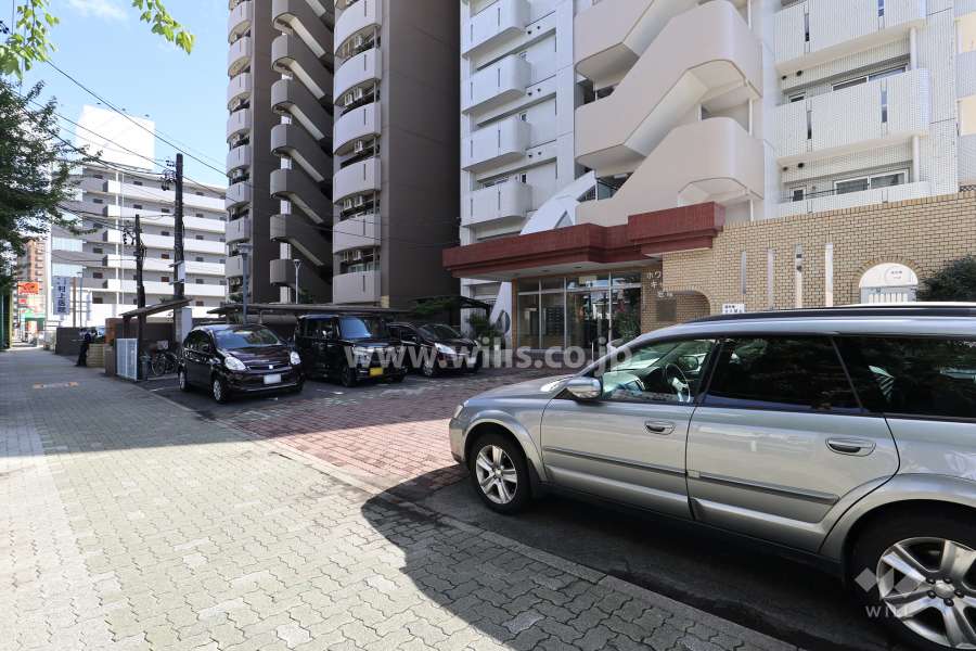 敷地内駐車場（屋外平面式）