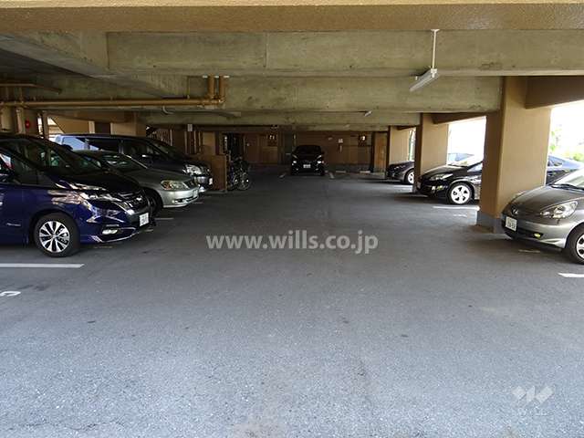 敷地内平面式駐車場