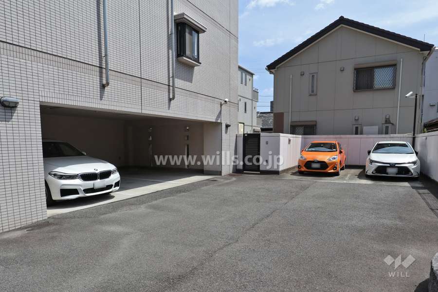敷地内駐車場(屋外平面式)