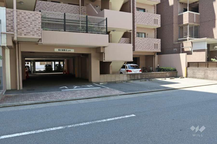 敷地内駐車場（屋内平面式）