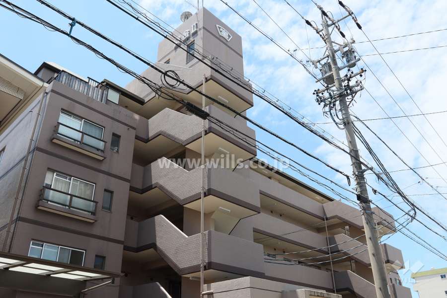 宝マンション黄金第2の外観（北東側から）
