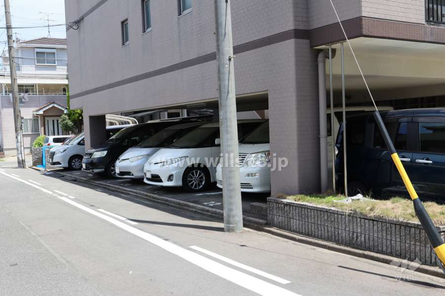 敷地内駐車場（屋内平面式）