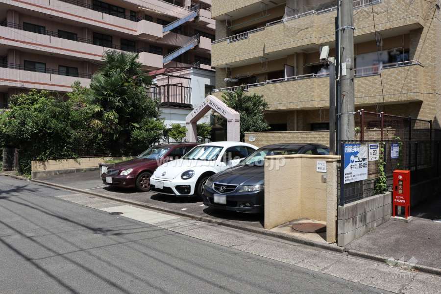 敷地内駐車場（屋外平面式）