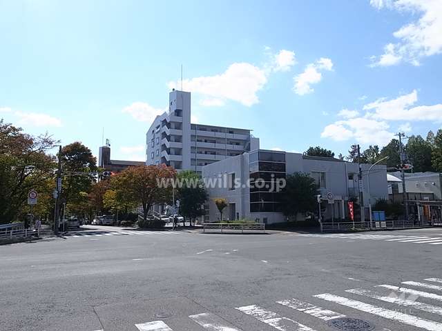 千里高野台ハイツの遠景。周辺は緑豊かな区画の整った住宅地