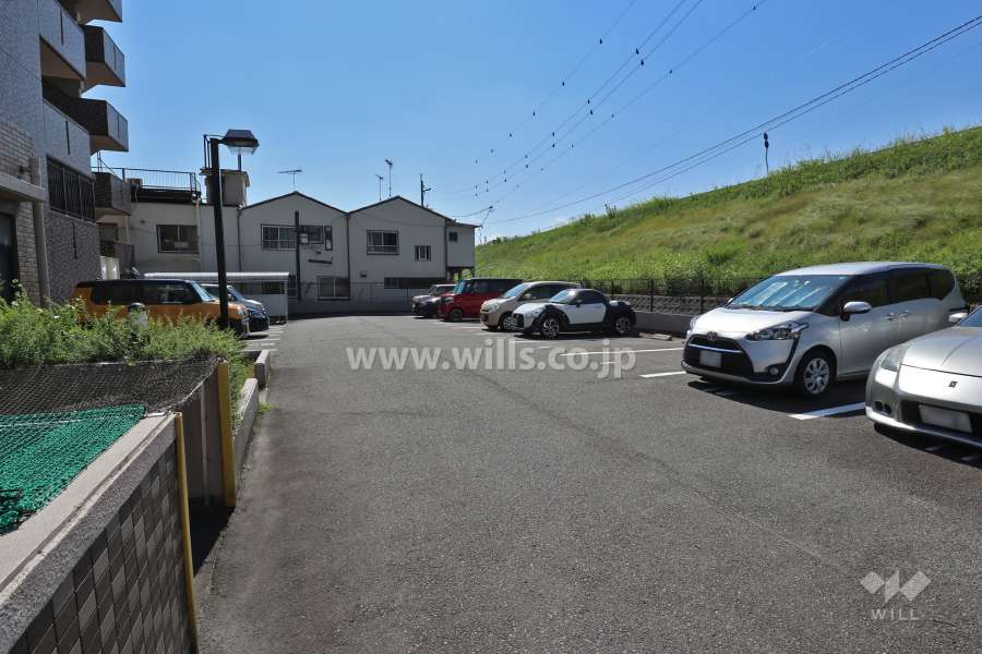 敷地内駐車場(屋外平面式)