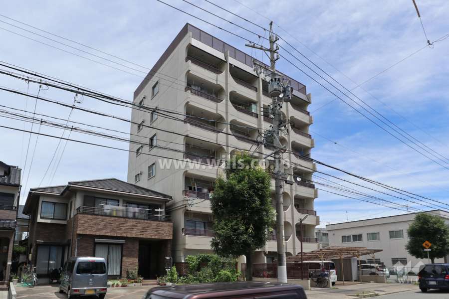 メゾン千成の外観（南西側から）