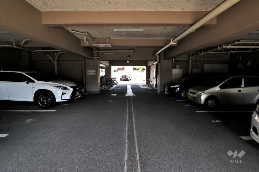 敷地内駐車場(屋内平面式)