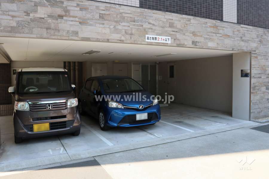 敷地内駐車場（屋内平面式）