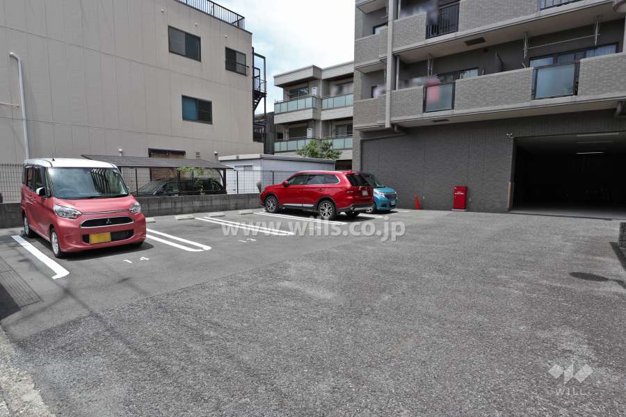 敷地内駐車場(屋外平面式)