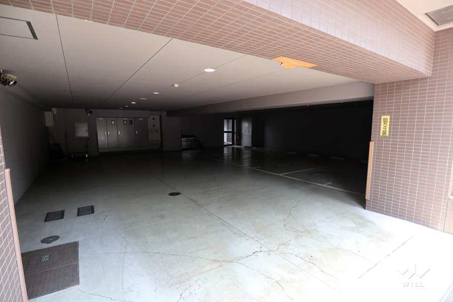 敷地内駐車場（屋内平面式）