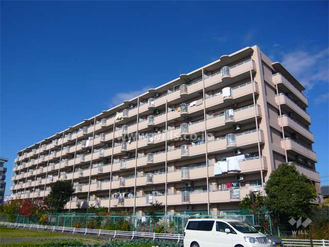 サンライズ宝塚の外観（南東側から）
