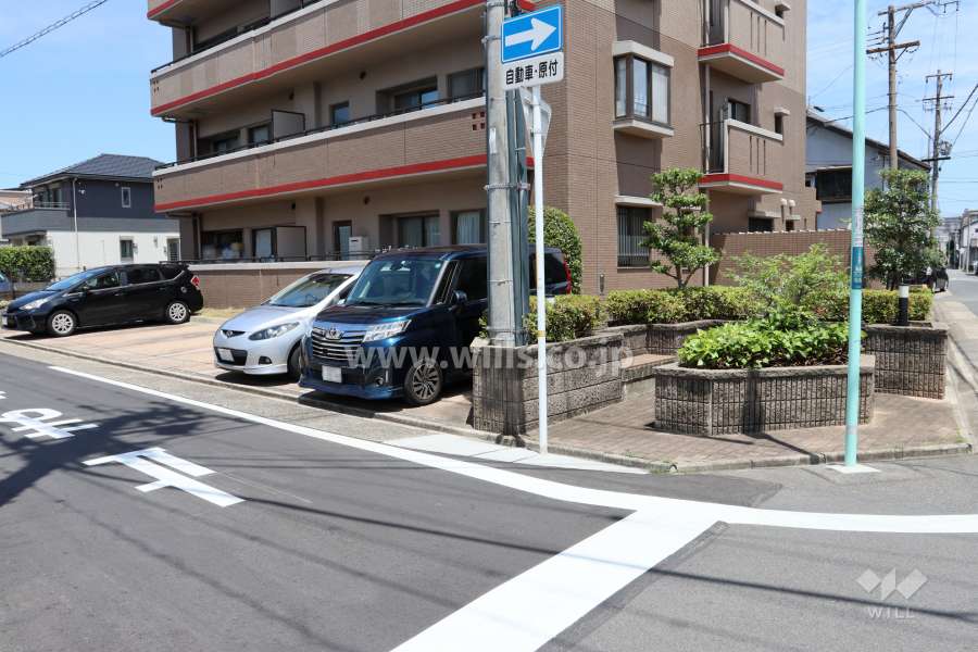敷地内駐車場（屋外平面式）
