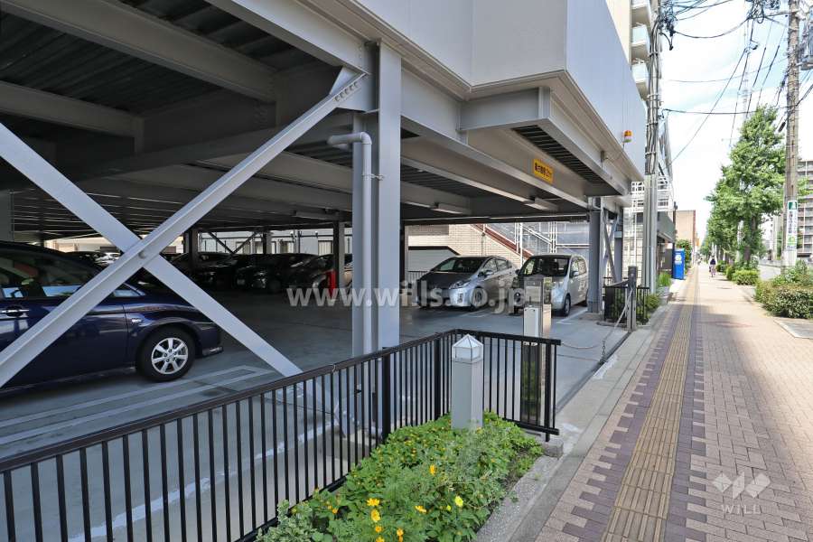 敷地内駐車場（自走式）