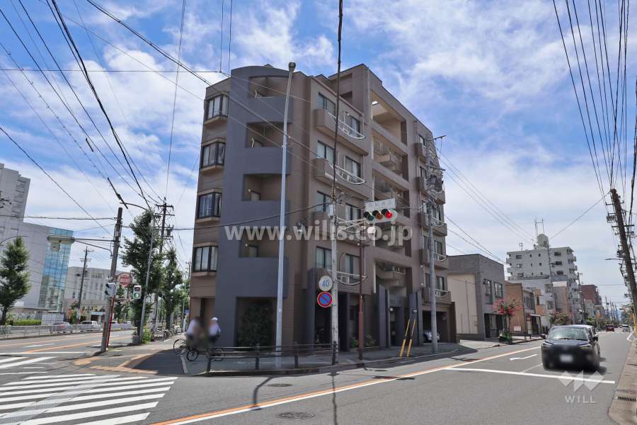 フォンティーヌ日赤ステーションの外観（北西側から）