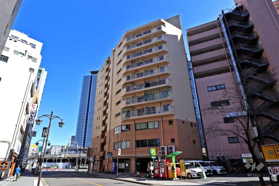 チサンビル名古屋の外観（西側から）