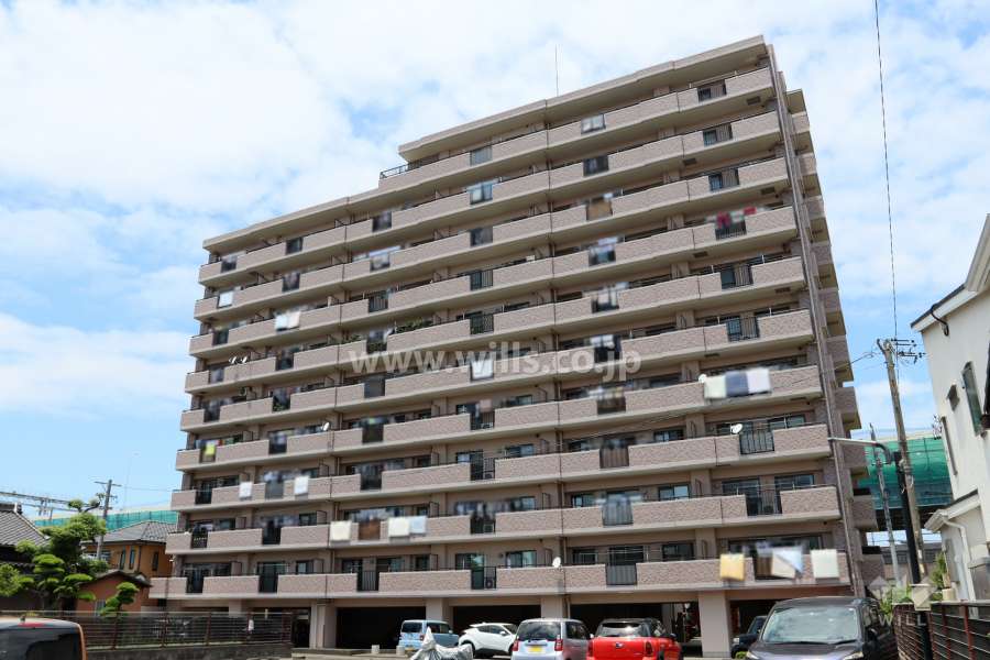 宝マンション岩塚第2の外観（南側から）