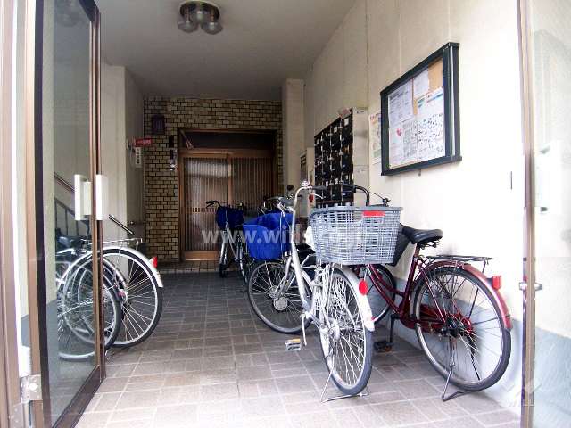 エントランスホール