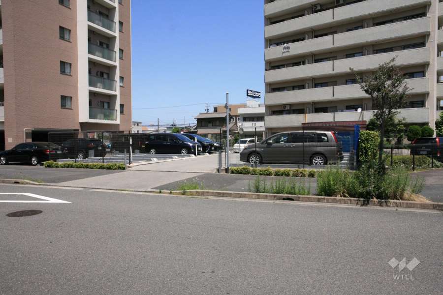 敷地内駐車場（屋外機械式）