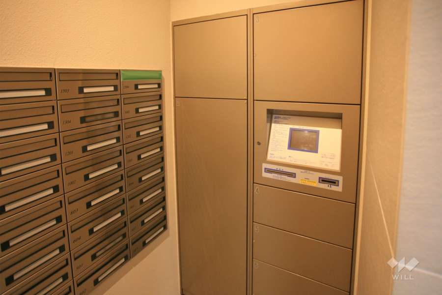 宅配ボックスと共用ポスト