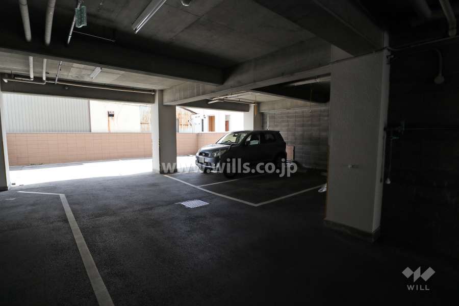 敷地内駐車場（屋内平面式）