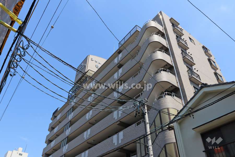 シャトレ愛松名駅南の外観（北西側から）