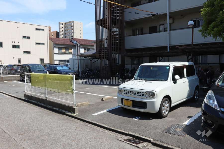 敷地内駐車場（屋外平面式）