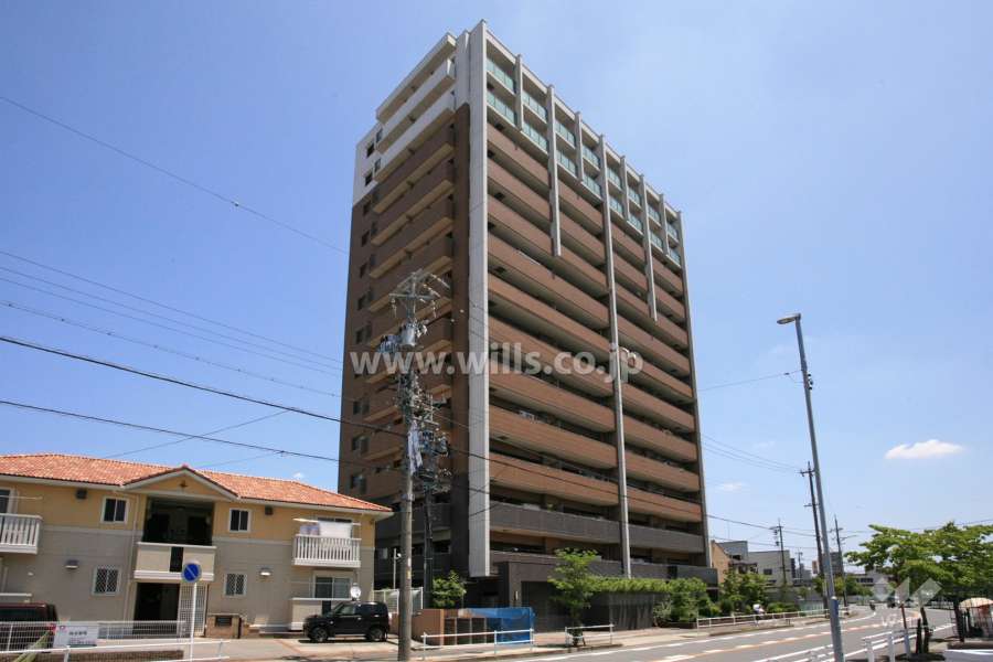 グランザ八田の外観（南西側から）