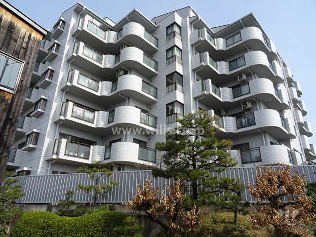 モンテベルデ豊津山手の外観（南西側から）