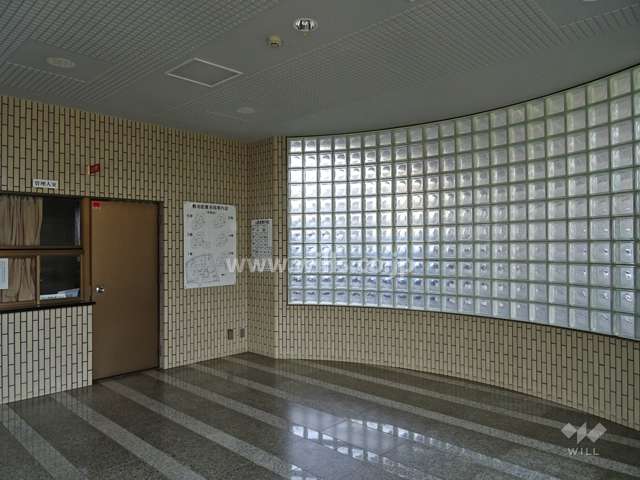 エントランスホール