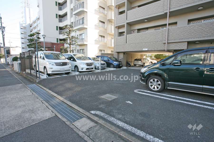 敷地内駐車場（屋外平面式）