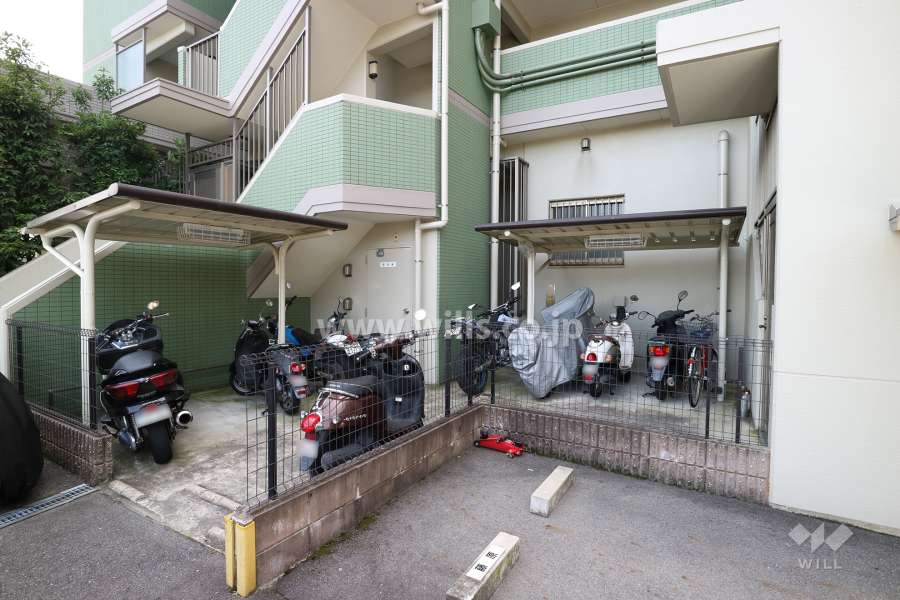 バイク置場