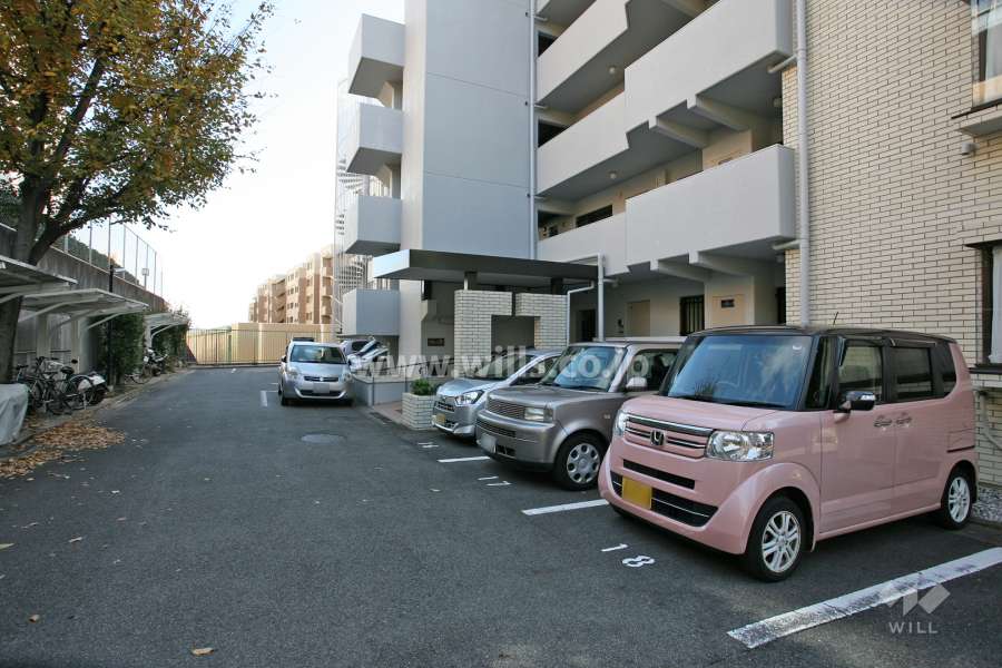 敷地内駐車場（屋外平面式）