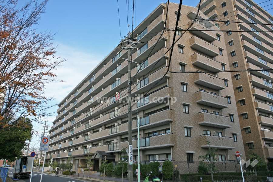 パークシティ植田パークビューウィングの外観