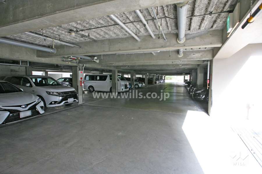 敷地内駐車場（屋内平面式）