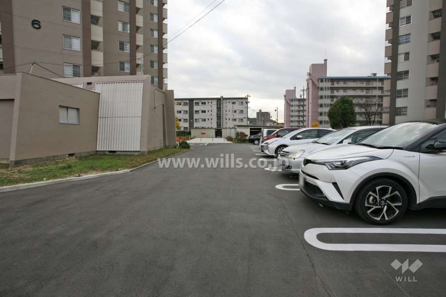 敷地内駐車場（屋外平面式）